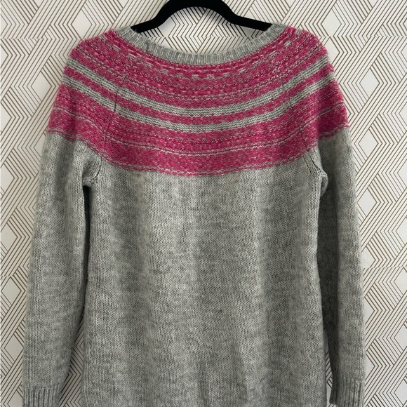 Womens Loft Gray & Pink Pullover Winter Sweater Size Small - Picture 3 of 3